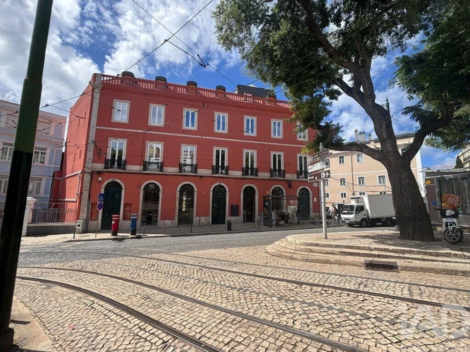 Prédio para Arrendamento em Estrela Foto 1