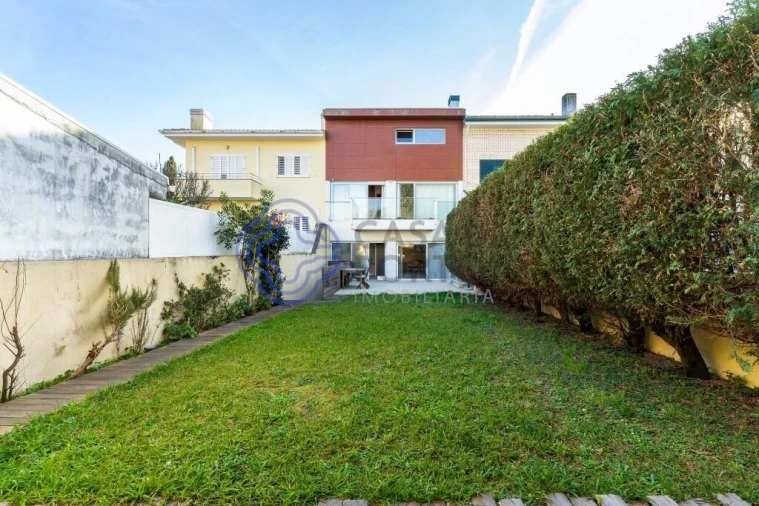 Moradia T3 para Venda em São Mamede de Infesta e Senhora da Hora Foto 1