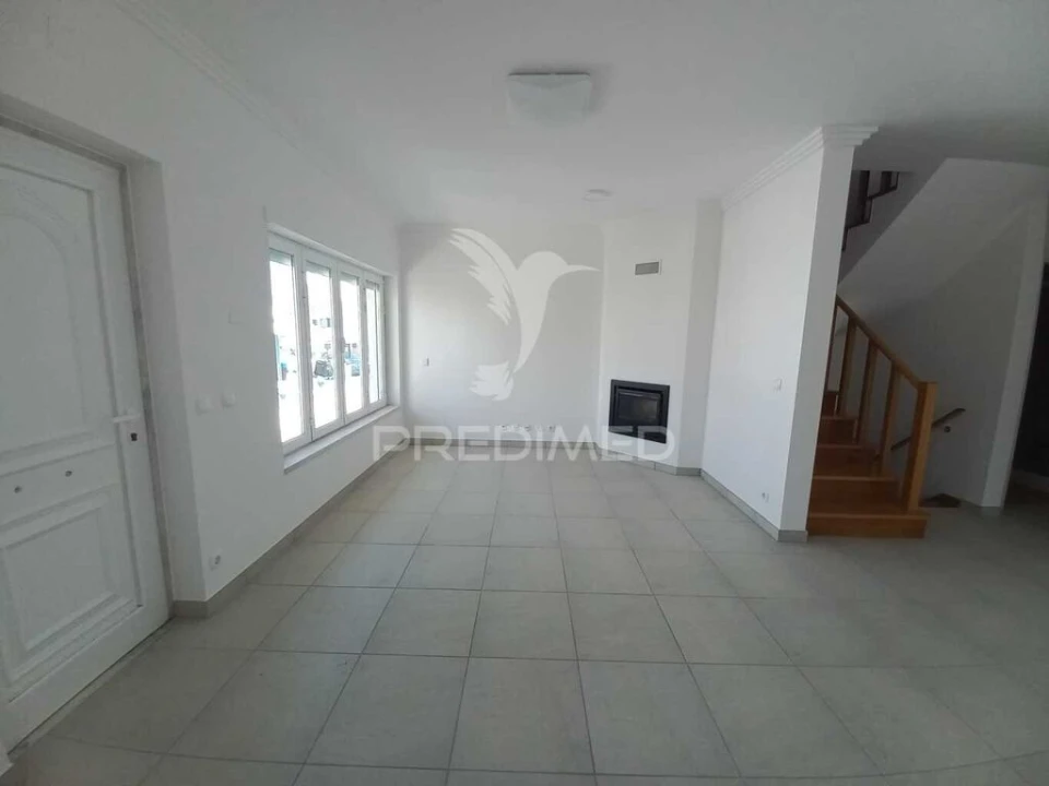 Moradia T3 para Venda em Ericeira Foto 2