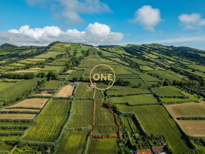 Terreno para Venda em Mosteiros Foto 4