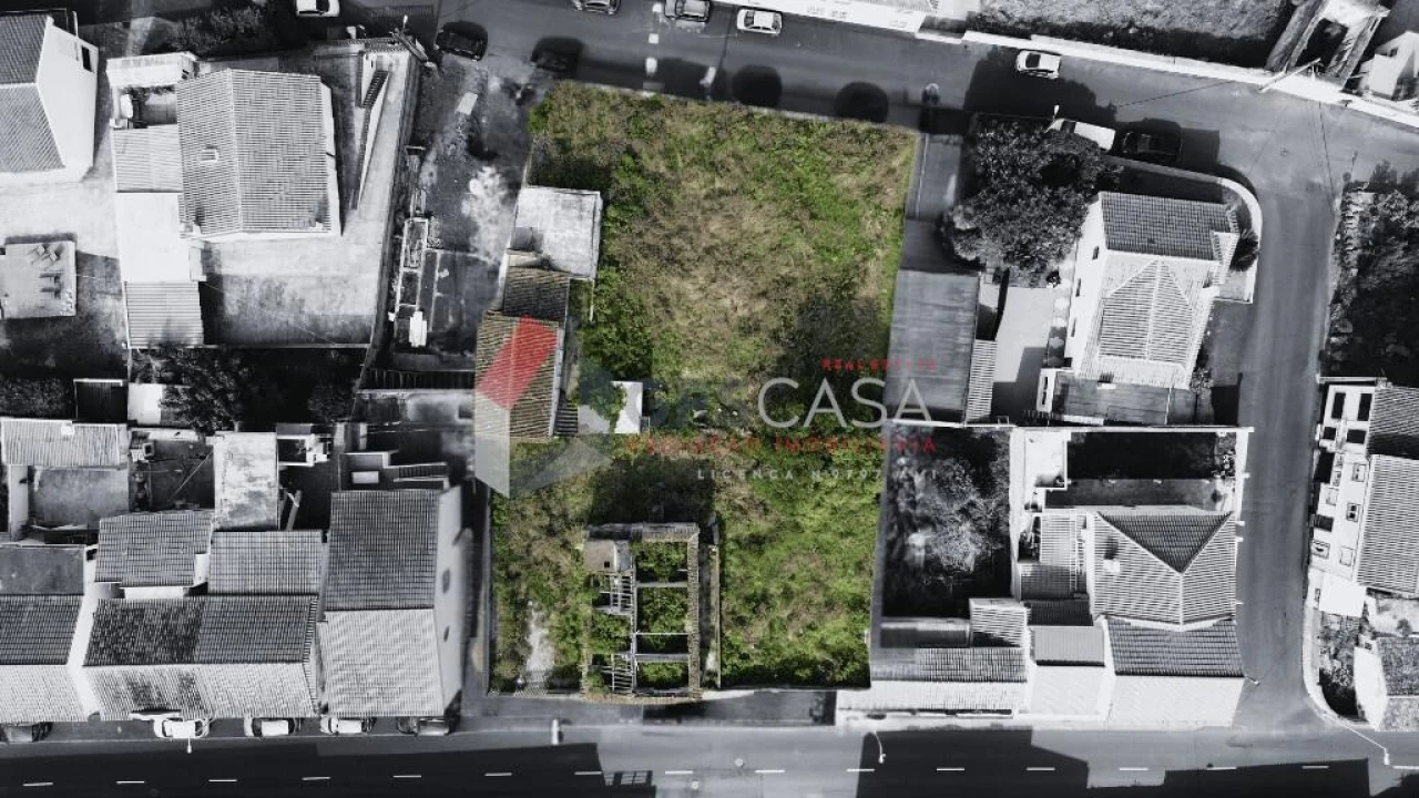 Terreno para Venda em Praia da Vitoria (Santa Cruz) Foto 4