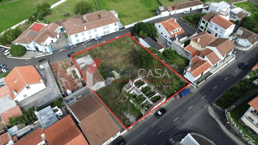 Terreno para Venda em Praia da Vitoria (Santa Cruz) Foto 7