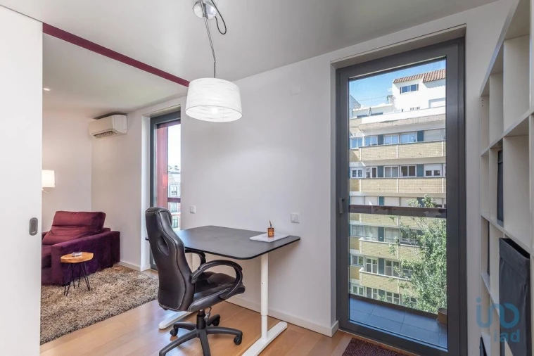 Apartamento T1 para Arrendamento em Santo António Foto 8