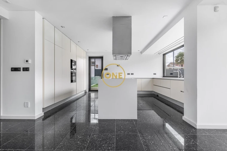 Moradia T3 para Venda em Tamel (São Verissimo) Foto 24