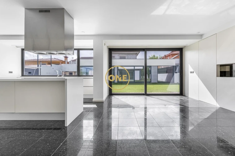 Moradia T3 para Venda em Tamel (São Verissimo) Foto 27