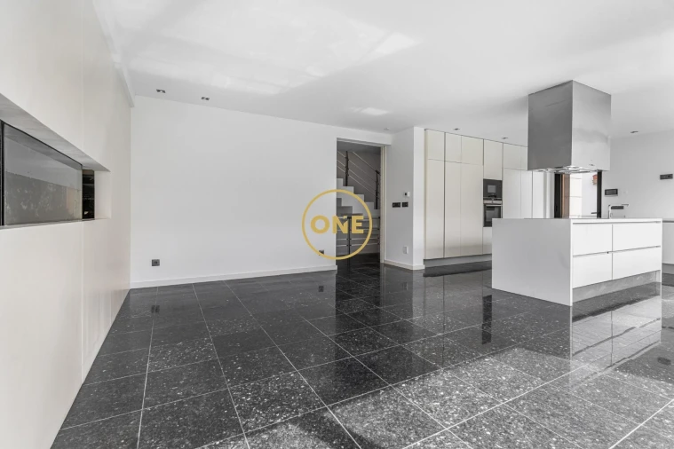 Moradia T3 para Venda em Tamel (São Verissimo) Foto 28