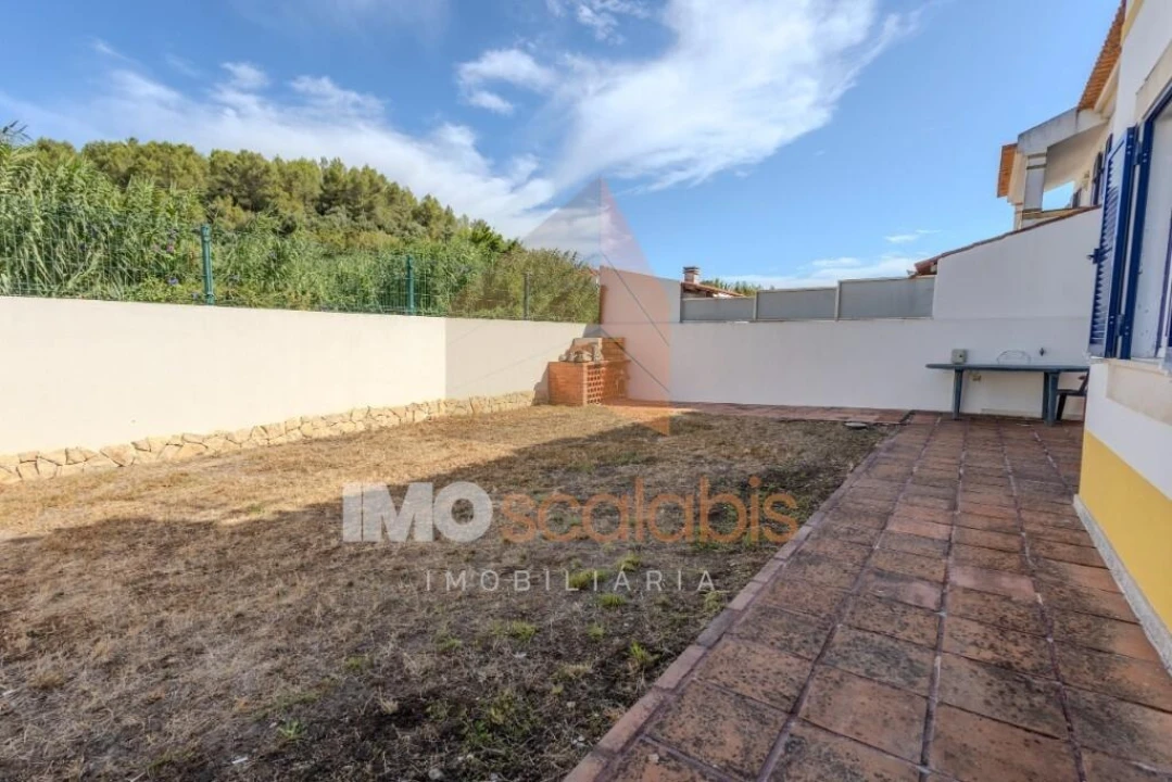 Moradia T4 para Venda em Vale de Santarem Foto 35