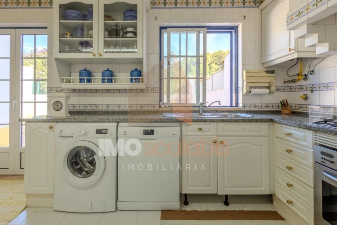 Moradia T4 para Venda em Vale de Santarem Foto 25