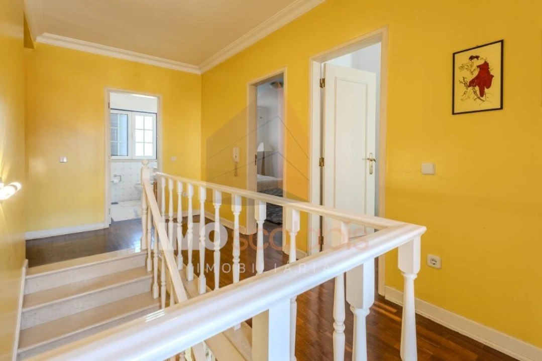 Moradia T4 para Venda em Vale de Santarem Foto 54