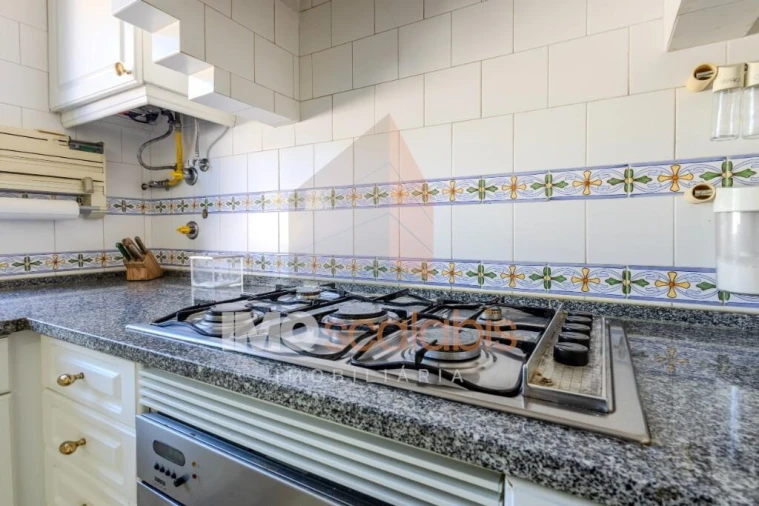 Moradia T4 para Venda em Vale de Santarem Foto 24