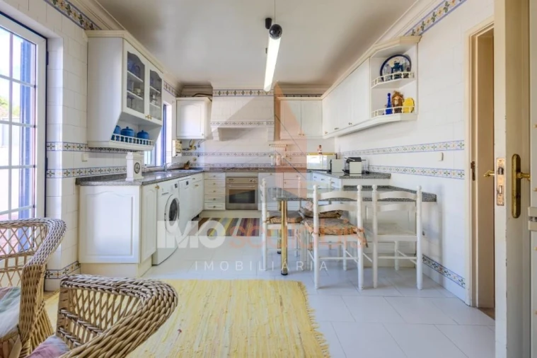 Moradia T4 para Venda em Vale de Santarem Foto 21