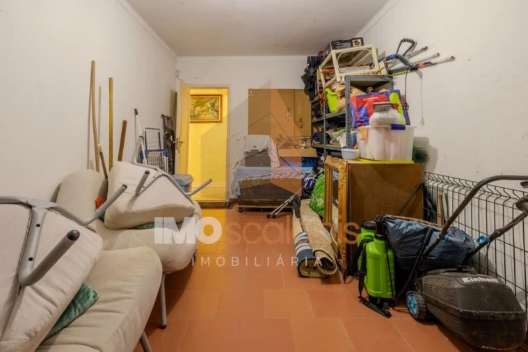 Moradia T4 para Venda em Vale de Santarem Foto 32