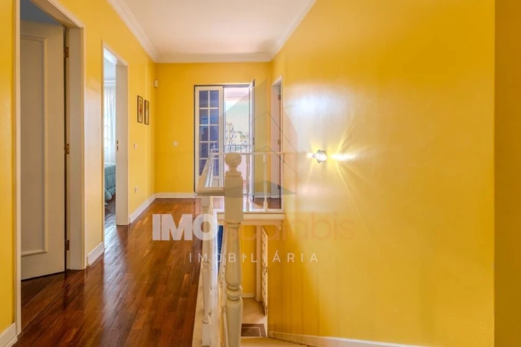 Moradia T4 para Venda em Vale de Santarem Foto 38