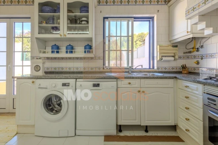 Moradia T4 para Venda em Vale de Santarem Foto 25