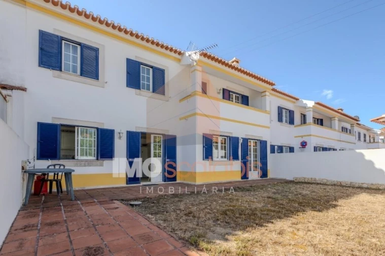 Moradia T4 para Venda em Vale de Santarem Foto 34