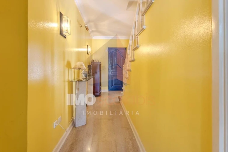 Moradia T4 para Venda em Vale de Santarem Foto 20