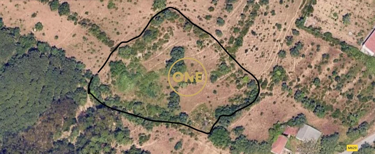 Terreno para Venda em Loures Foto 2