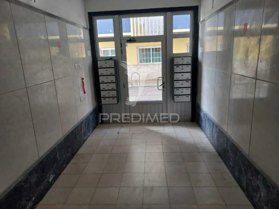Apartamento T4 para Venda em Almada, Cova da Piedade, Pragal e Cacilhas Foto 2