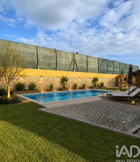 Moradia T4 para Venda em Juncal