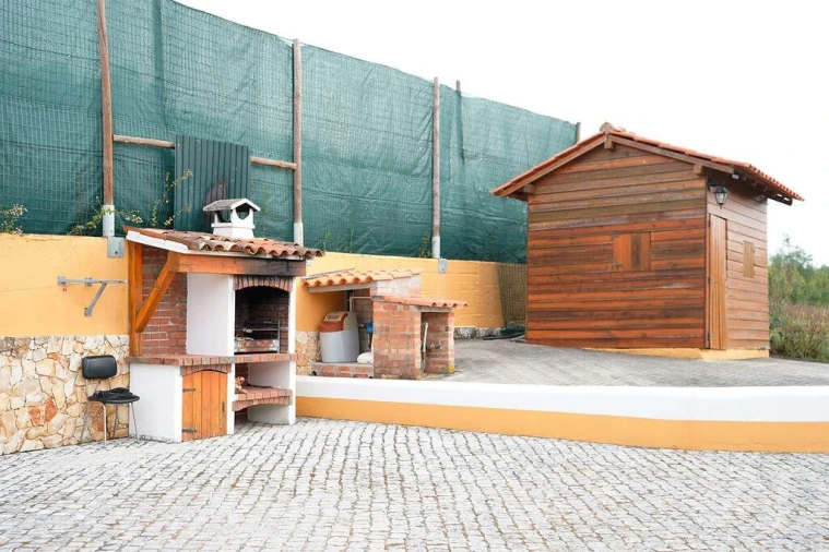 Moradia T4 para Venda em Juncal Foto 17