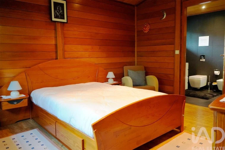 Moradia T4 para Venda em Juncal Foto 13