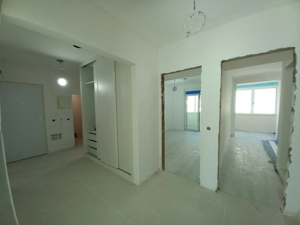 Apartamento T4 para Venda em Póvoa de Santa Iria e Forte da Casa Foto 1