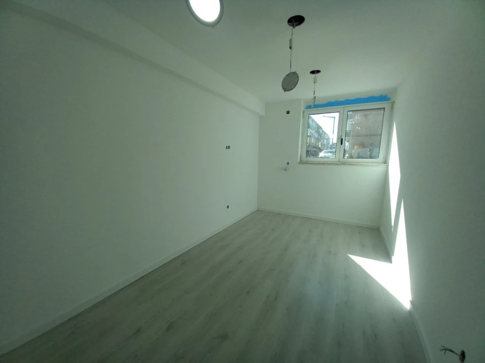 Apartamento T4 para Venda em Póvoa de Santa Iria e Forte da Casa Foto 25