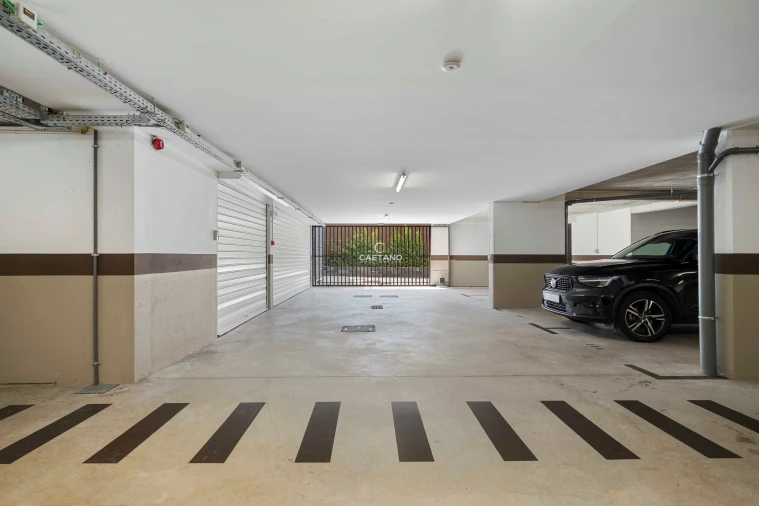 Apartamento T2 para Venda em São Martinho Foto 37