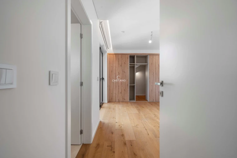 Apartamento T2 para Venda em São Martinho Foto 17