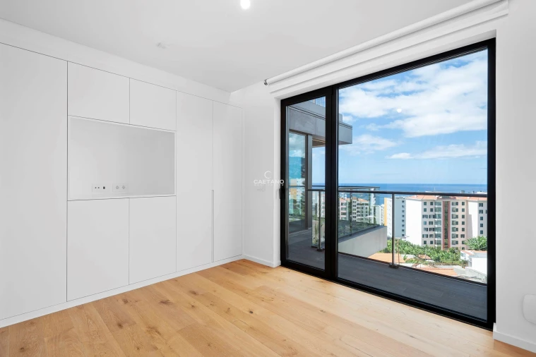 Apartamento T2 para Venda em São Martinho Foto 6