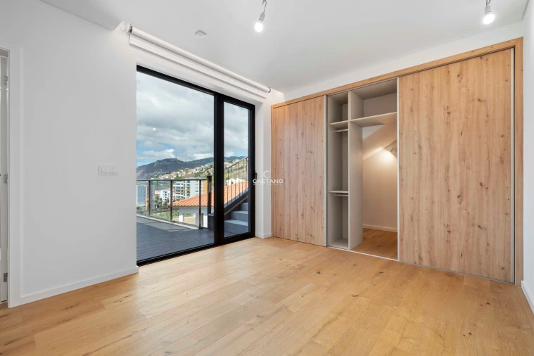 Apartamento T2 para Venda em São Martinho Foto 18