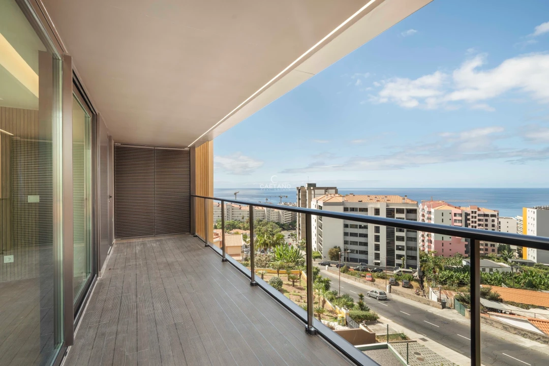 Apartamento T2 para Venda em São Martinho Foto 4