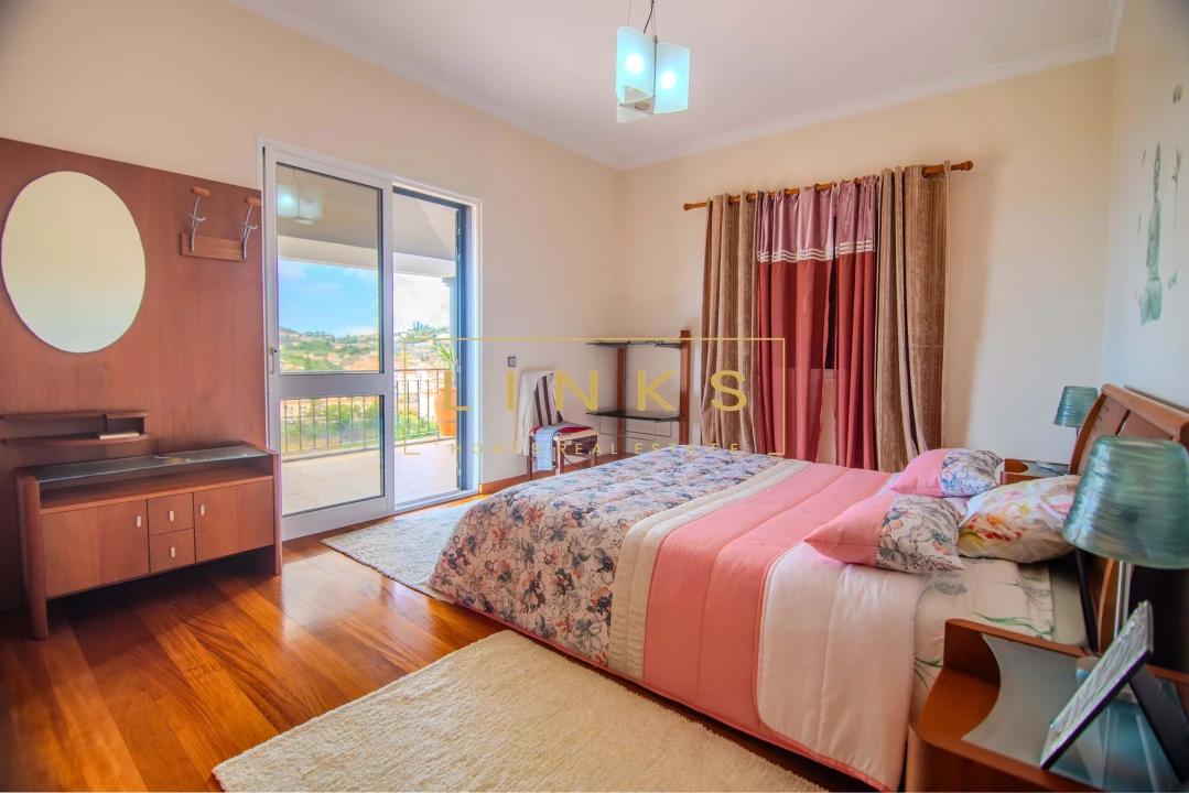 Moradia T3 para Venda em São Roque Foto 33