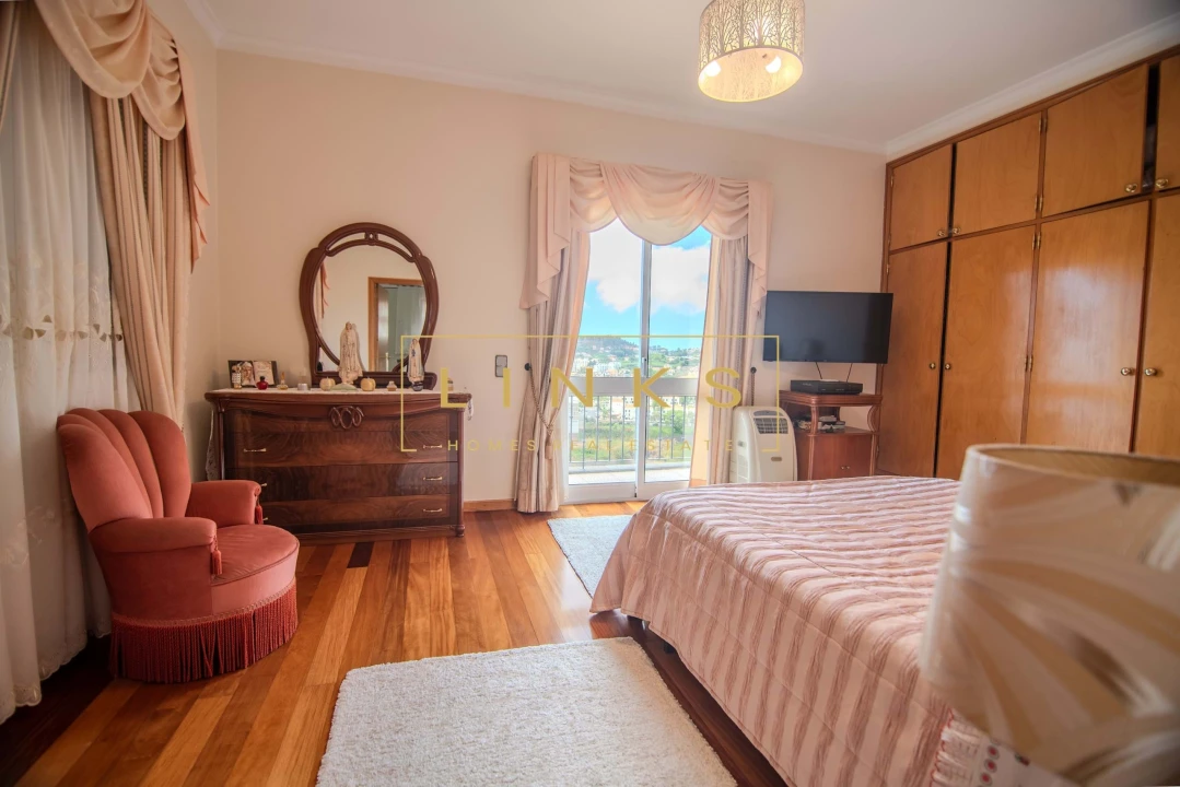 Moradia T3 para Venda em São Roque Foto 28