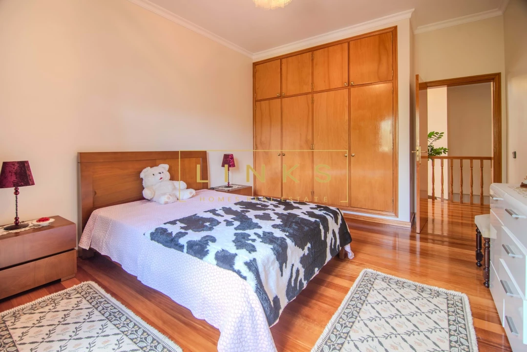 Moradia T3 para Venda em São Roque Foto 31