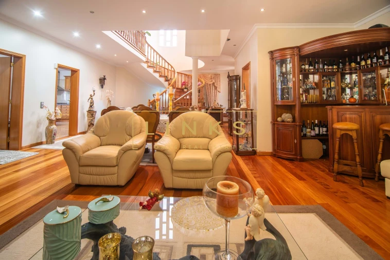 Moradia T3 para Venda em São Roque Foto 15