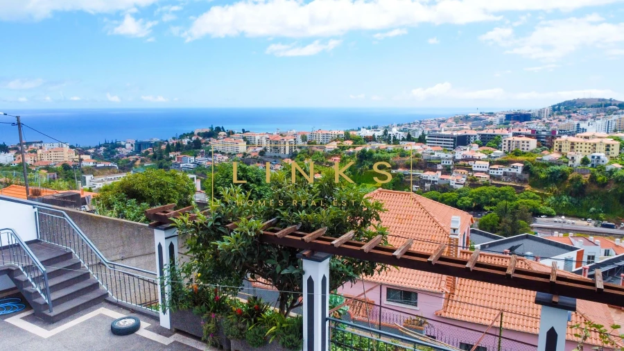 Moradia T3 para Venda em São Roque Foto 36