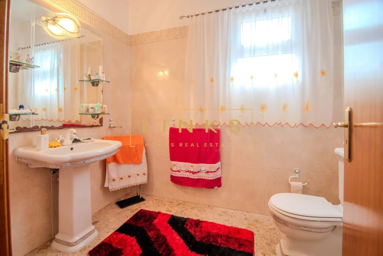 Moradia T3 para Venda em São Roque Foto 17