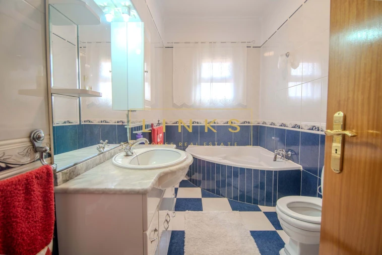 Moradia T3 para Venda em São Roque Foto 32