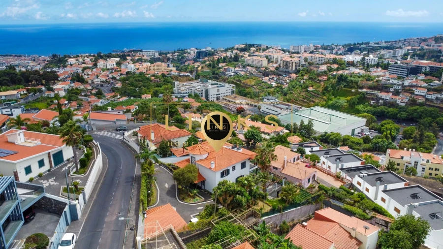 Moradia T3 para Venda em São Roque Foto 1