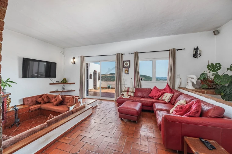 Moradia T3 para Venda em Alte Foto 2