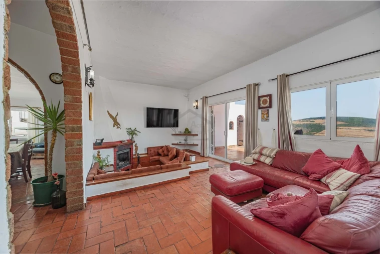 Moradia T3 para Venda em Alte Foto 3