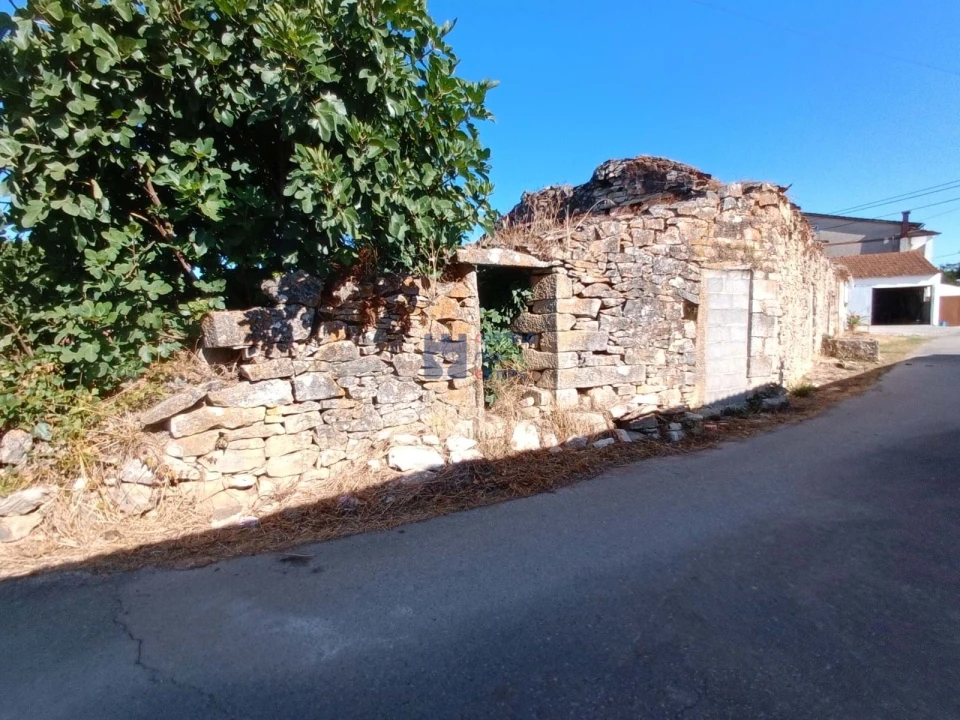 Moradia T3 para Venda em Fatima Foto 1