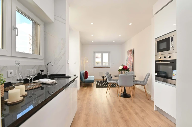 Apartamento T3 para Venda em Benfica Foto 1