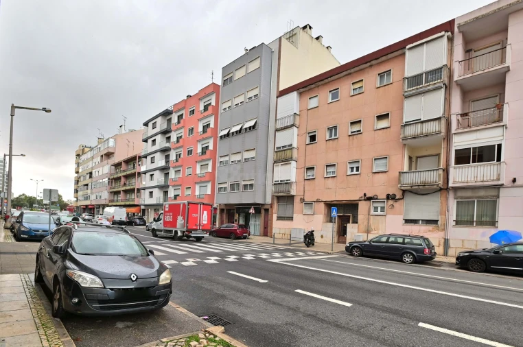 Apartamento T3 para Venda em Benfica Foto 19