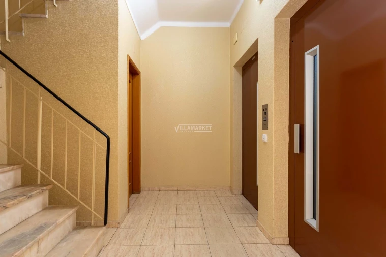 Apartamento T3 para Venda em Quarteira Foto 28