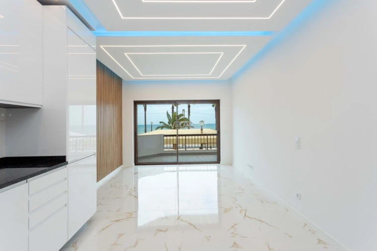 Apartamento T3 para Venda em Quarteira Foto 5