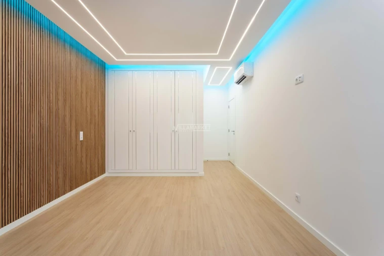 Apartamento T3 para Venda em Quarteira Foto 21
