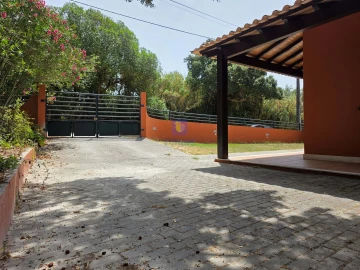 Moradia T4 para Venda em Caldas da Rainha - Santo Onofre e Serra do Bouro