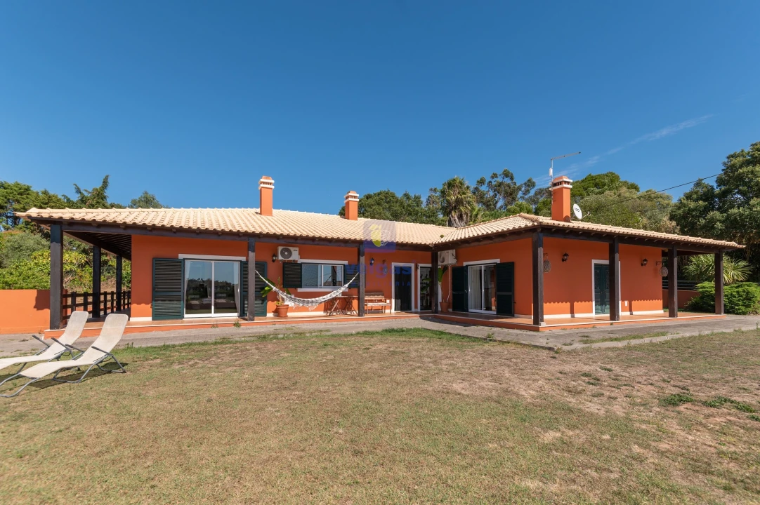 Moradia T4 para Venda em Caldas da Rainha - Santo Onofre e Serra do Bouro Foto 1
